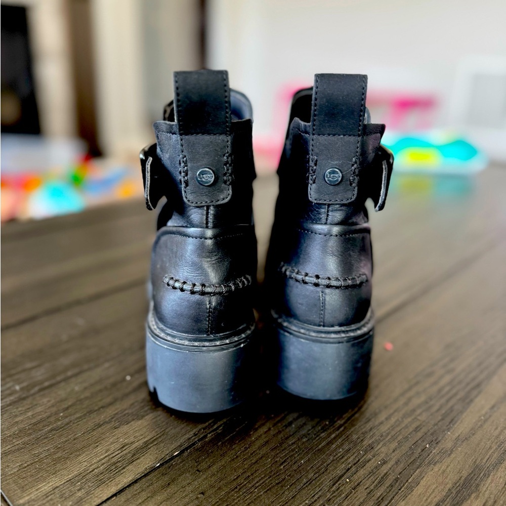 Ugg Stockton - Picture 6 of 12
